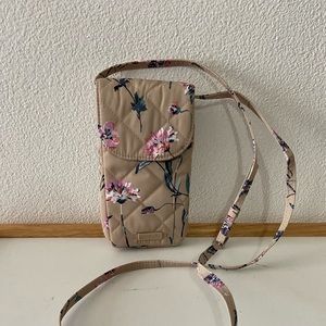 VB Carson Cellphone Crossbody w/ RFID Protection